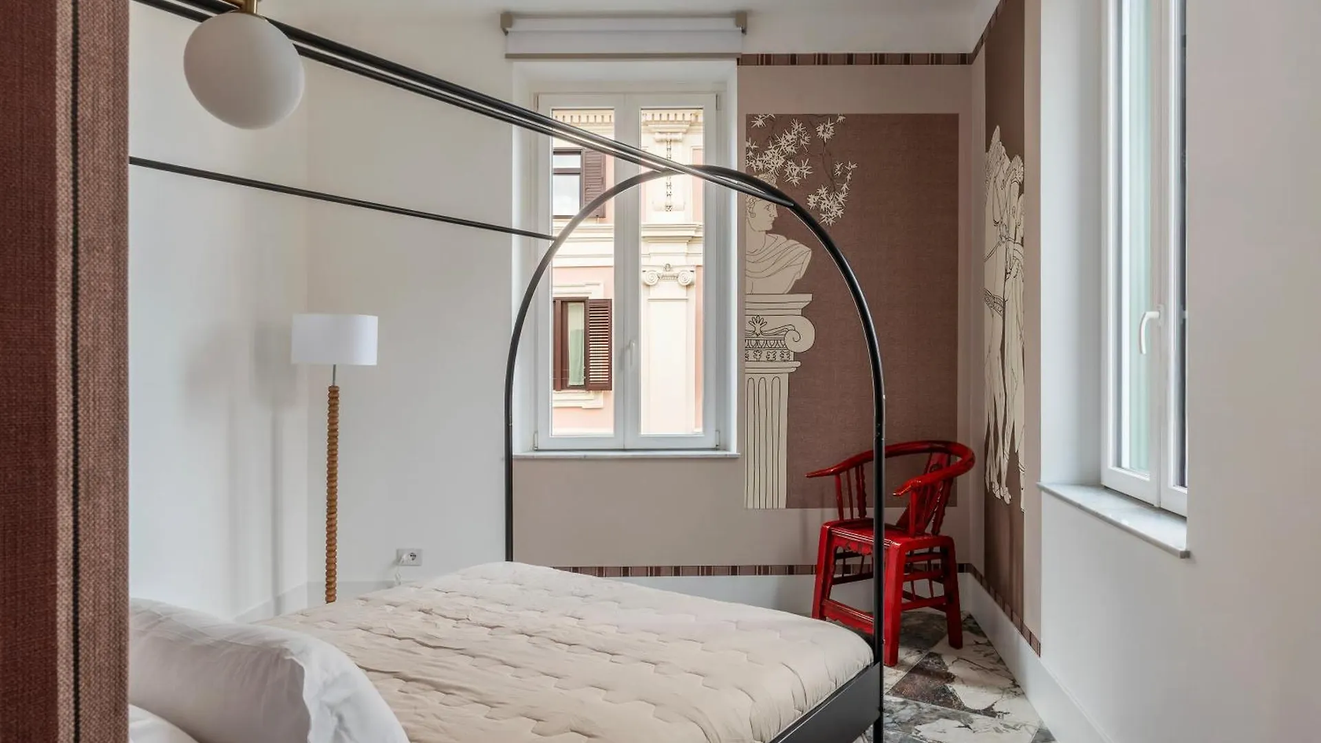 Alma At Colosseum Luxury Apartment Overlooking Colosseo Rome